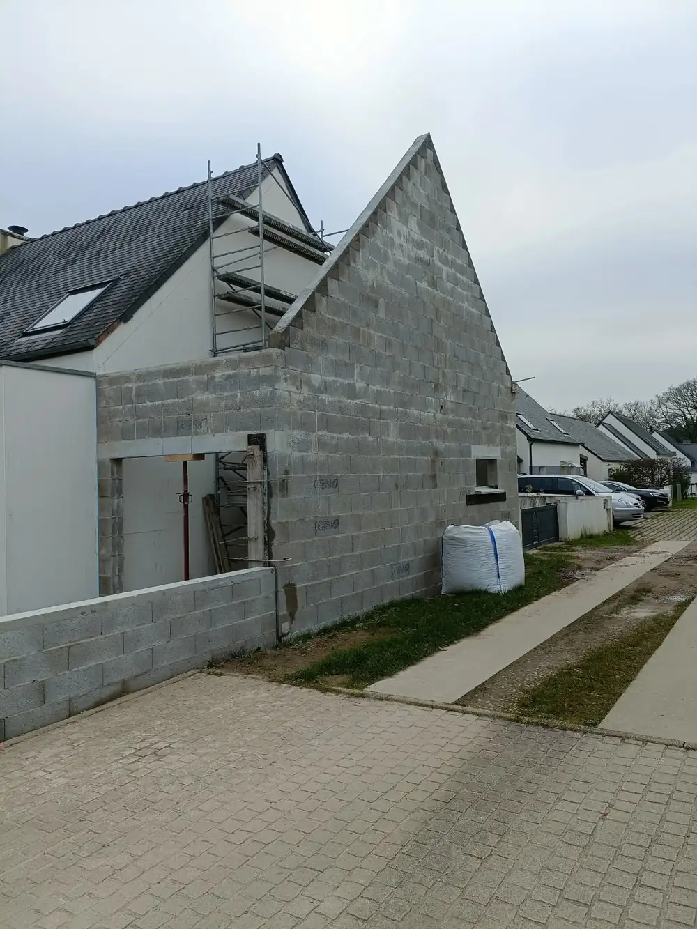 Chantier OLIVEIRA à Cerelles — terrassement, gros œuvre et finitions — photo 7