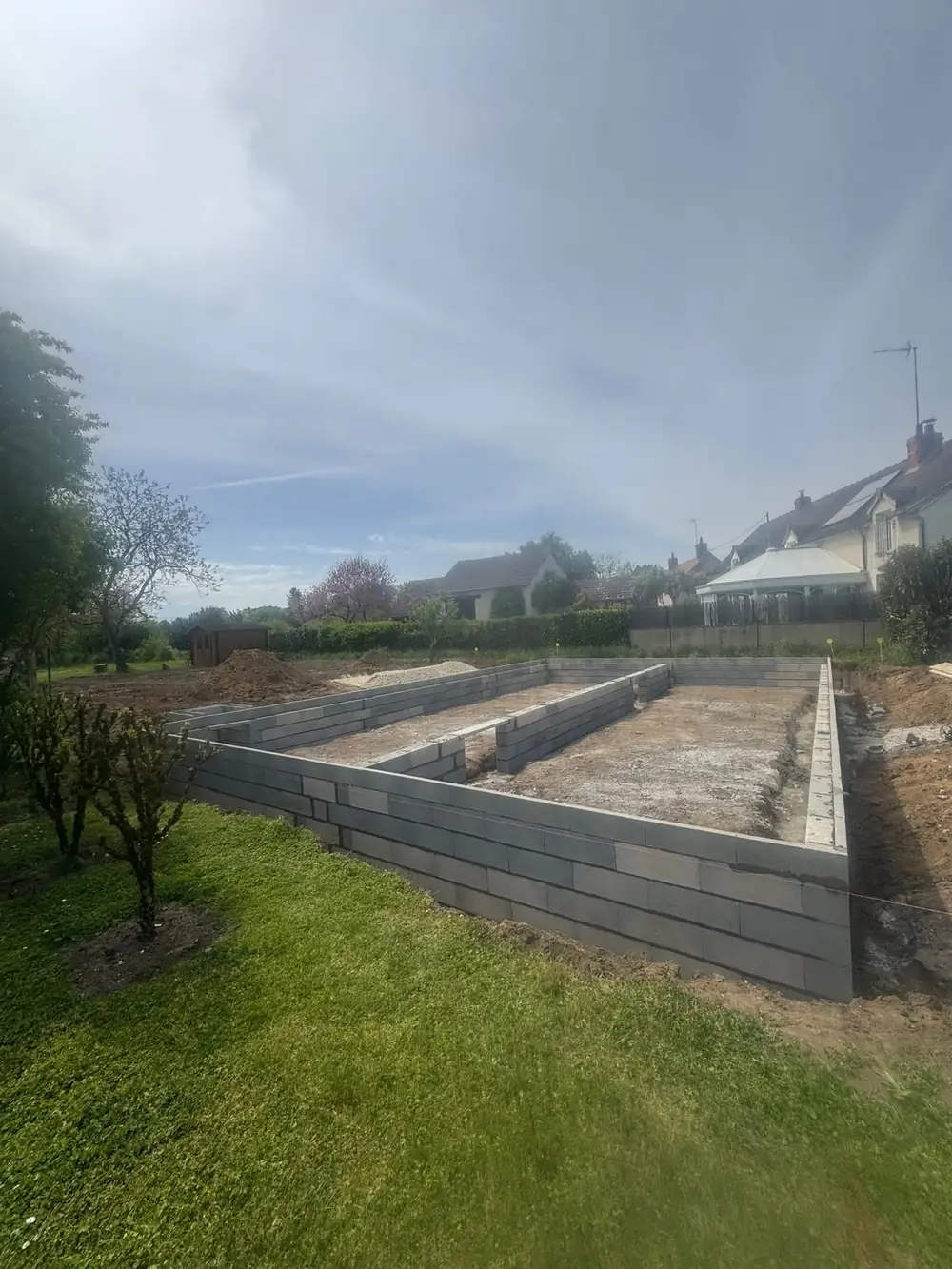 Chantier de maçonnerie, terrassement et ravalement réalisé par OLIVEIRA en Indre-et-Loire — photo 21