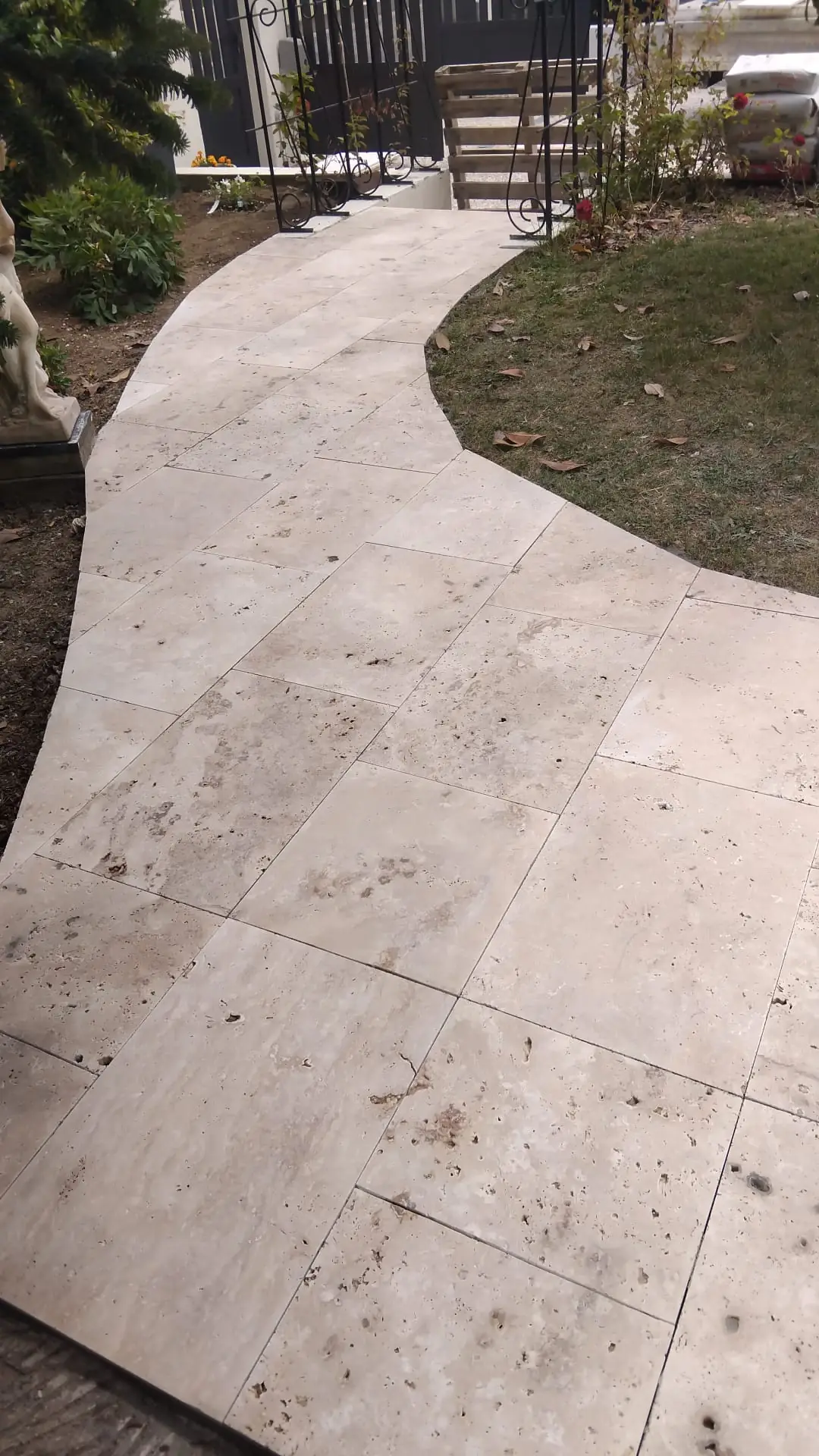 Ravalement de façade deux teintes avec drainage périphérique